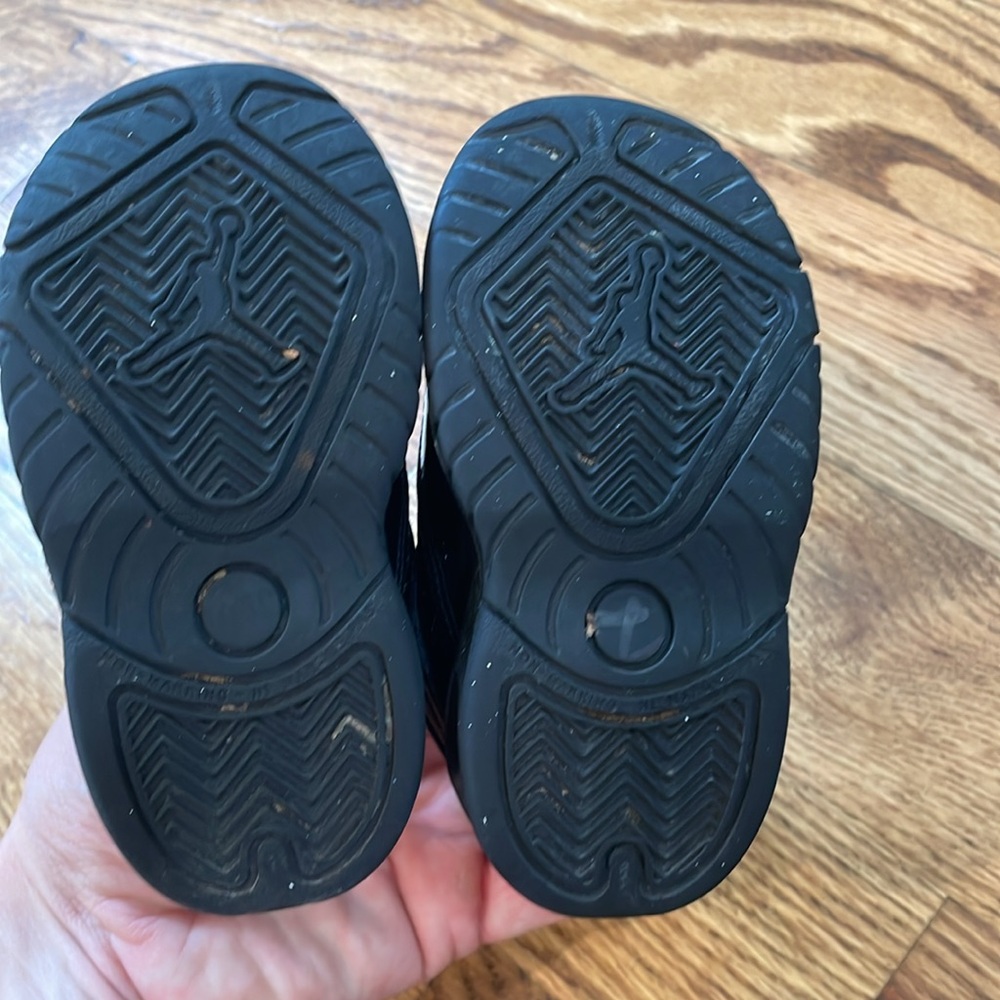 Jordan Brand Loyal Triple Black Sneakers. Size 6c. Excellent Condition. - Picture 13 of 13